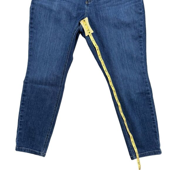 L.L. Bean Women's BeanFlex Skinny Leg Favorite Fit Denim Blue Jeans Size 14P - Picture 11 of 11